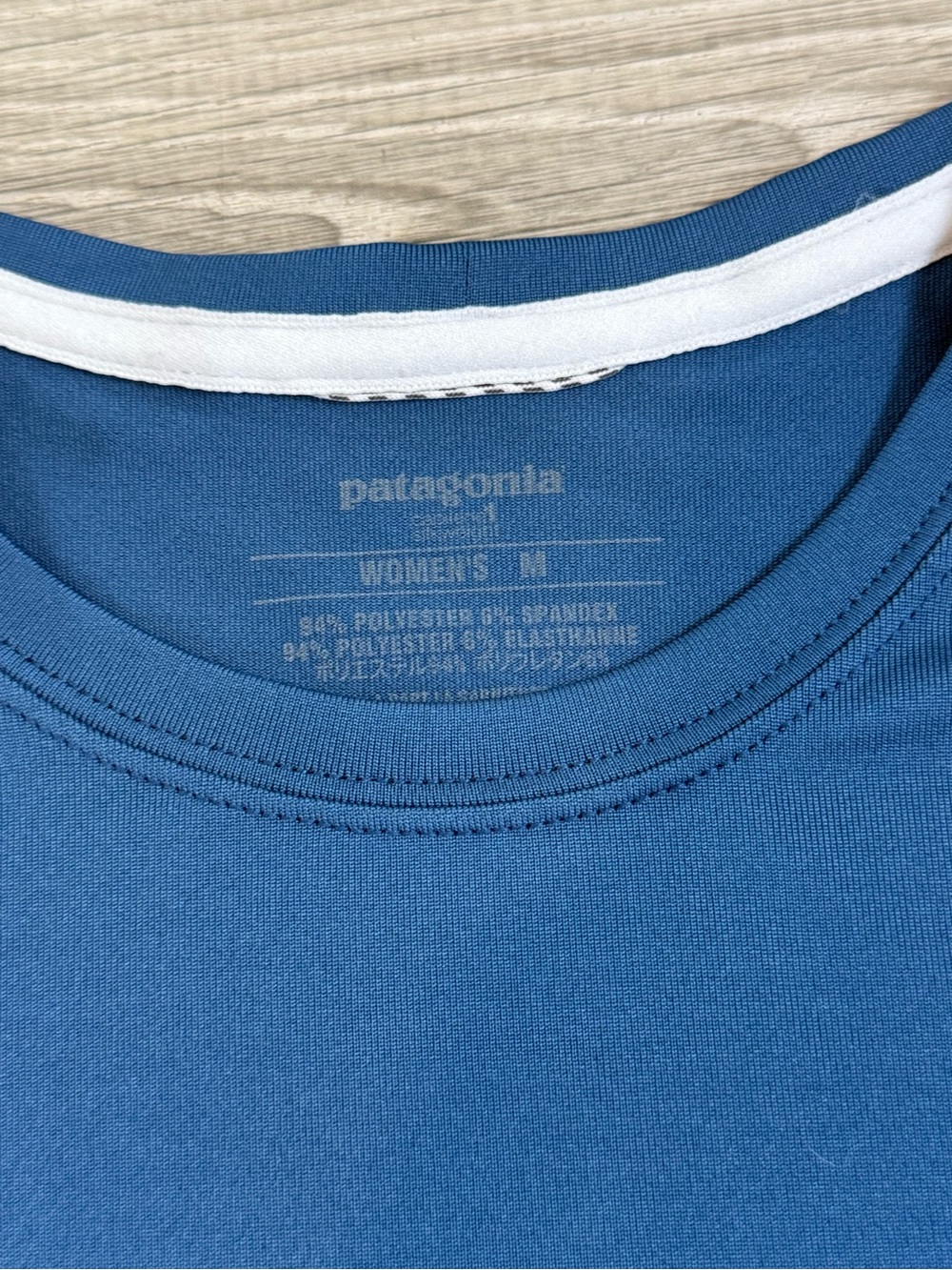 Patagonia Long-Sleeve Base Layer or Performance Top - Skiing Hiking Running - Picture 3 of 5